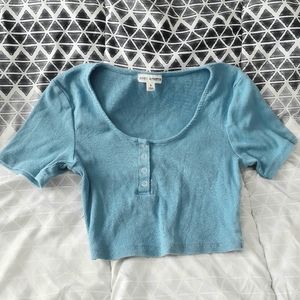 Zenana Outfitters Short Sleeve Henley Crop Top S
